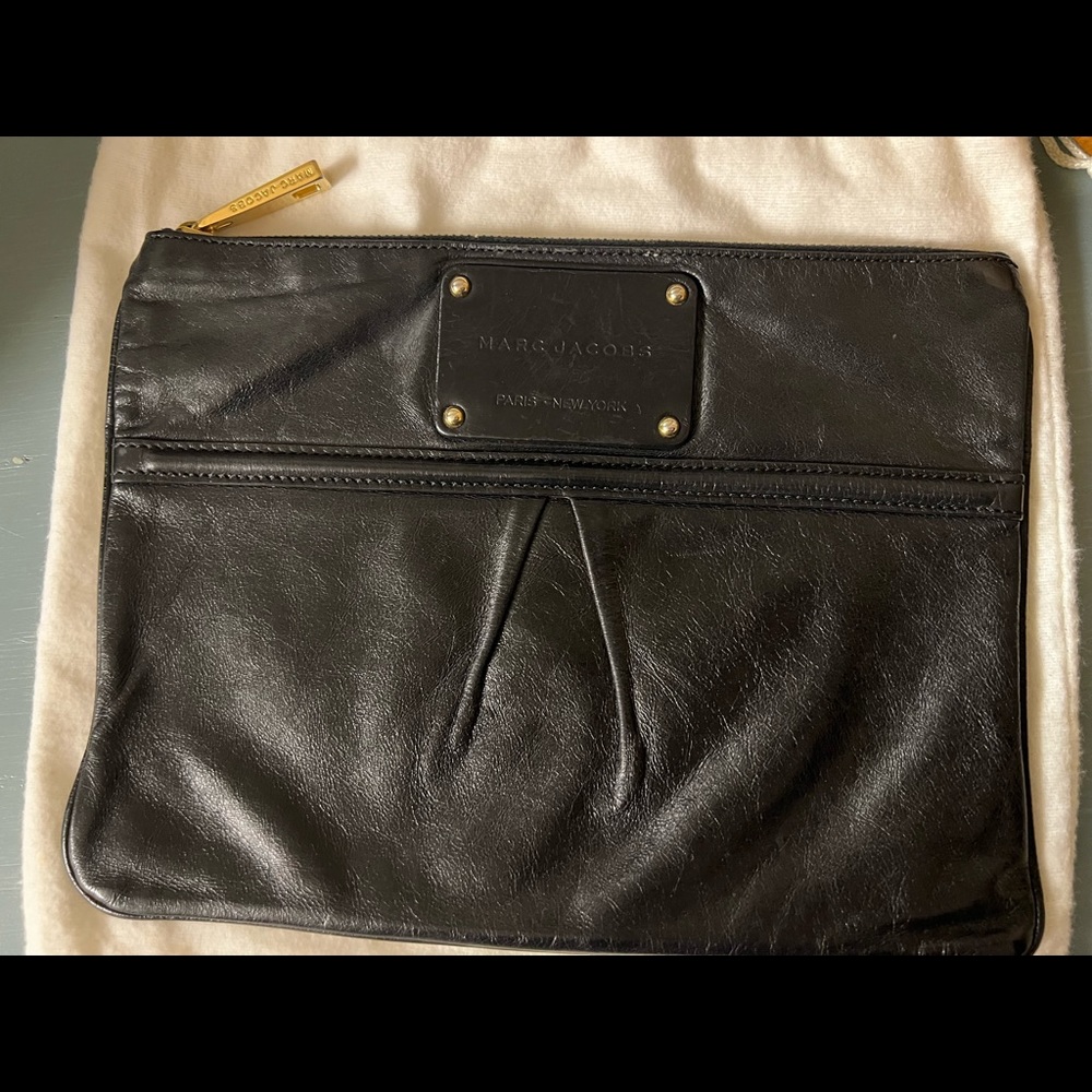 Authentic preowned Marc Jacobs leather pouch clutch